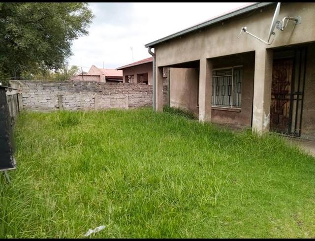 6 BEDROOM HOUSE FOR SALE IN VEREENIGING CENTRAL